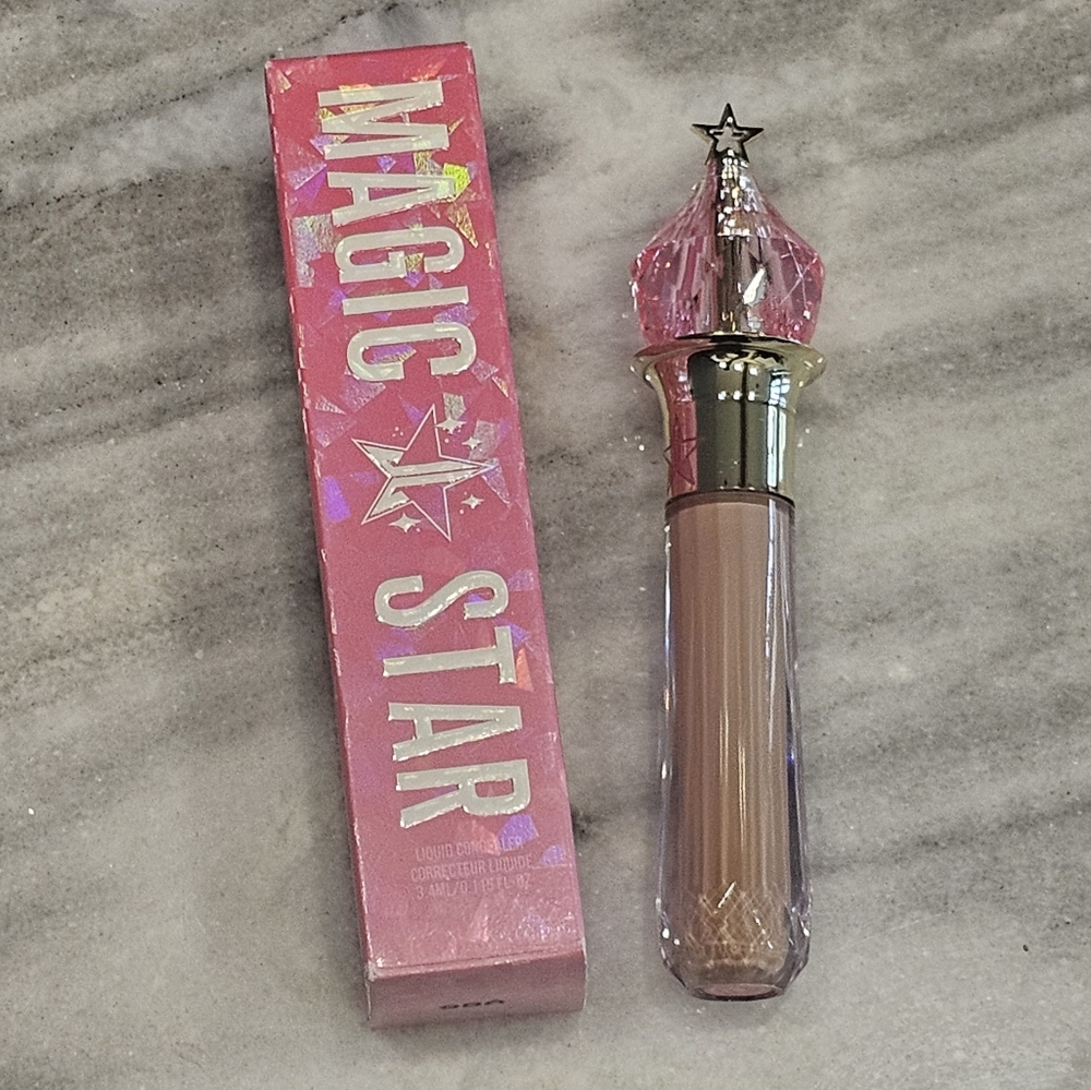 C 16.5 Jeffree Star Concealer Magic Star